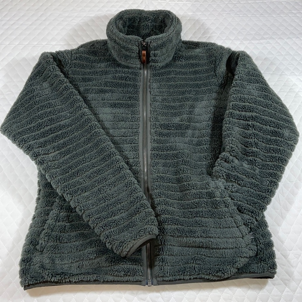 Columbia Teddy Bear Zip Front Coat. Large. Soft Evergreen Color. Pockets.